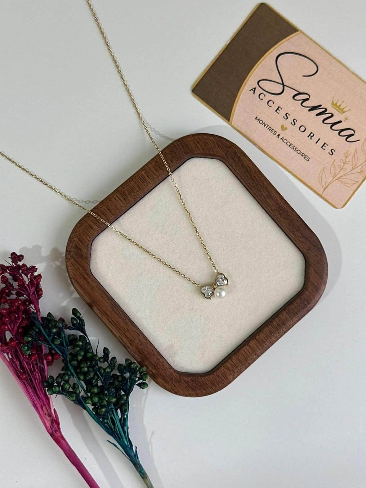 Collier Papillon en Acier Inoxydable avec Pierre