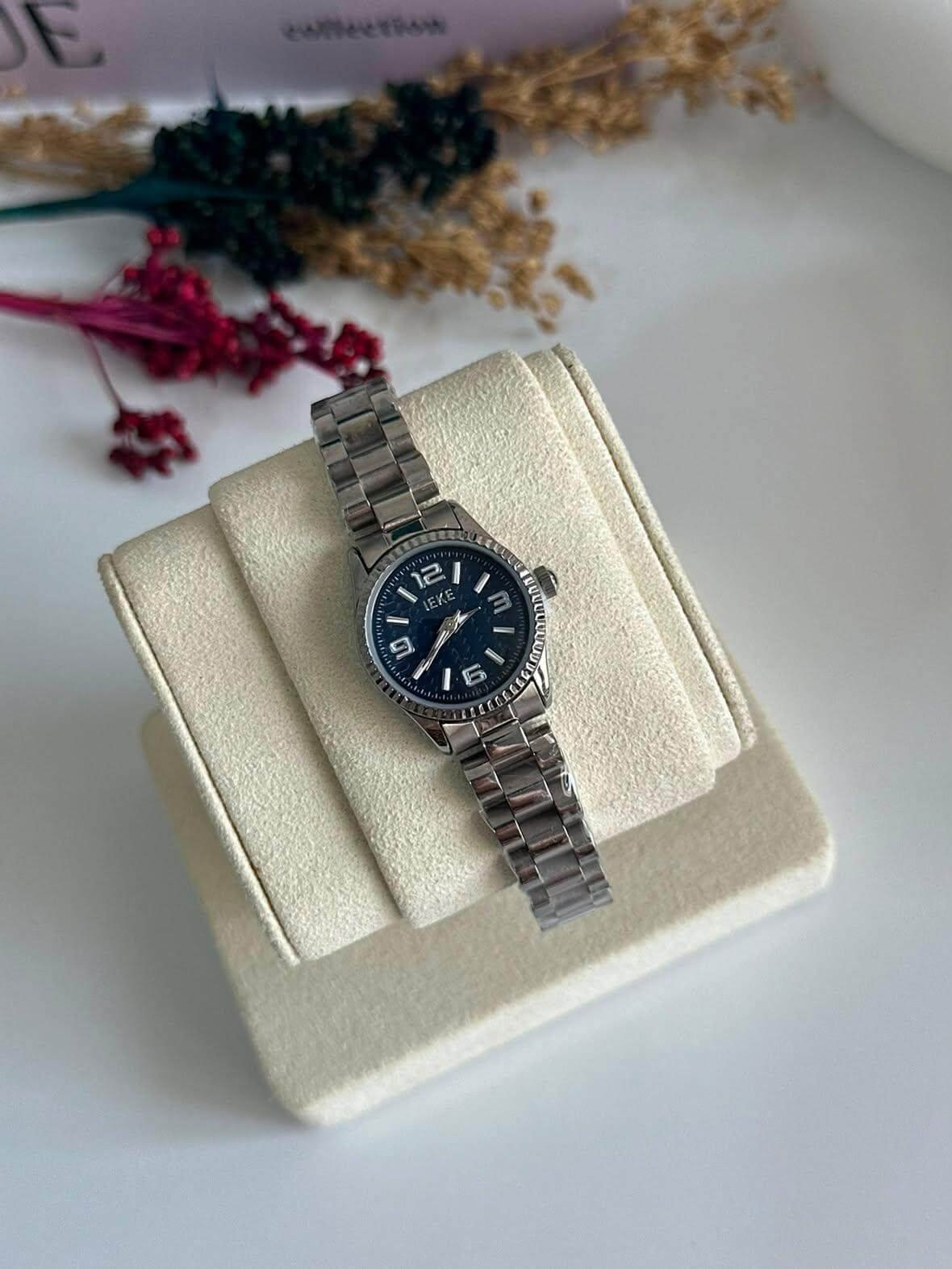 Montre IEKE Femme en Acier Argenté – Originale avec Emballage Complet
