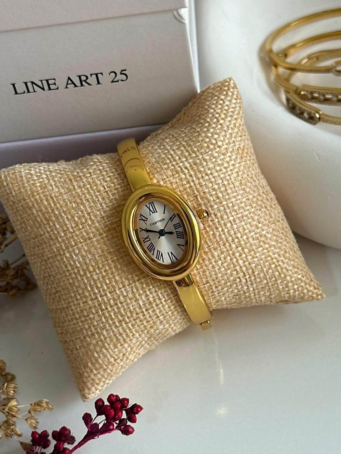 Montre Cartier Femme Dorée – Élégante et Raffinée