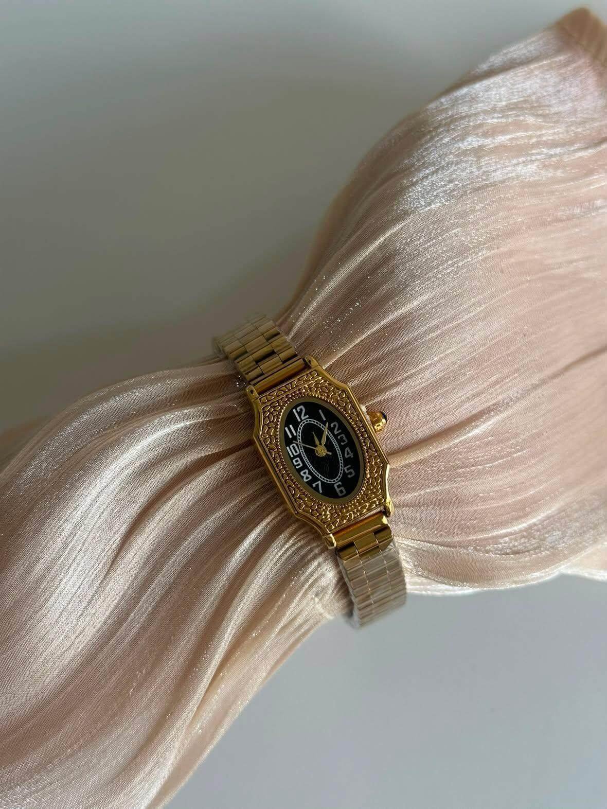 Montre IEKE Femme en Acier Doré – Originale avec Emballage Complet – Image 1