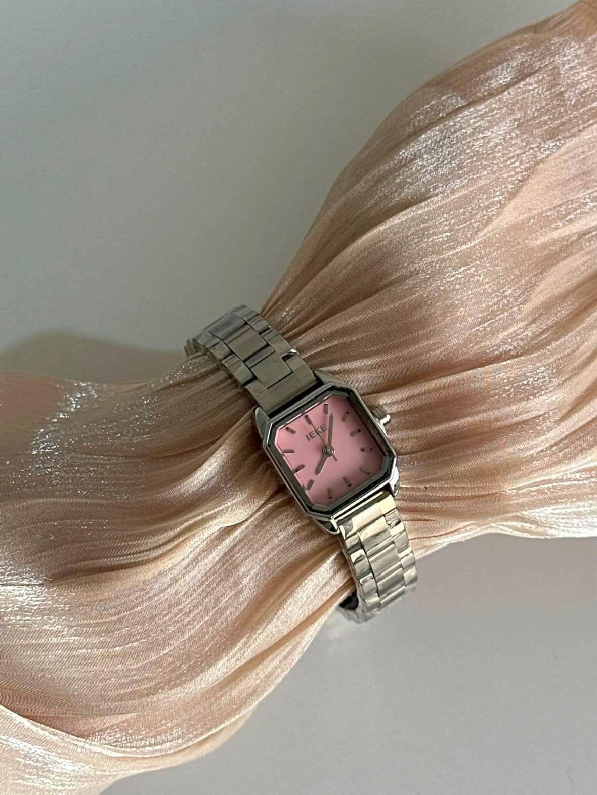 Montre IEKE Femme en Acier Argenté – Originale avec Emballage Complet