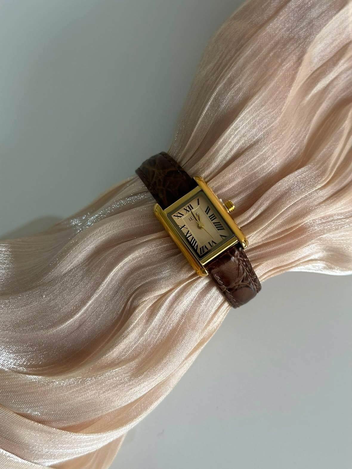 Montre Femme IEKE – Originale avec emballage complet