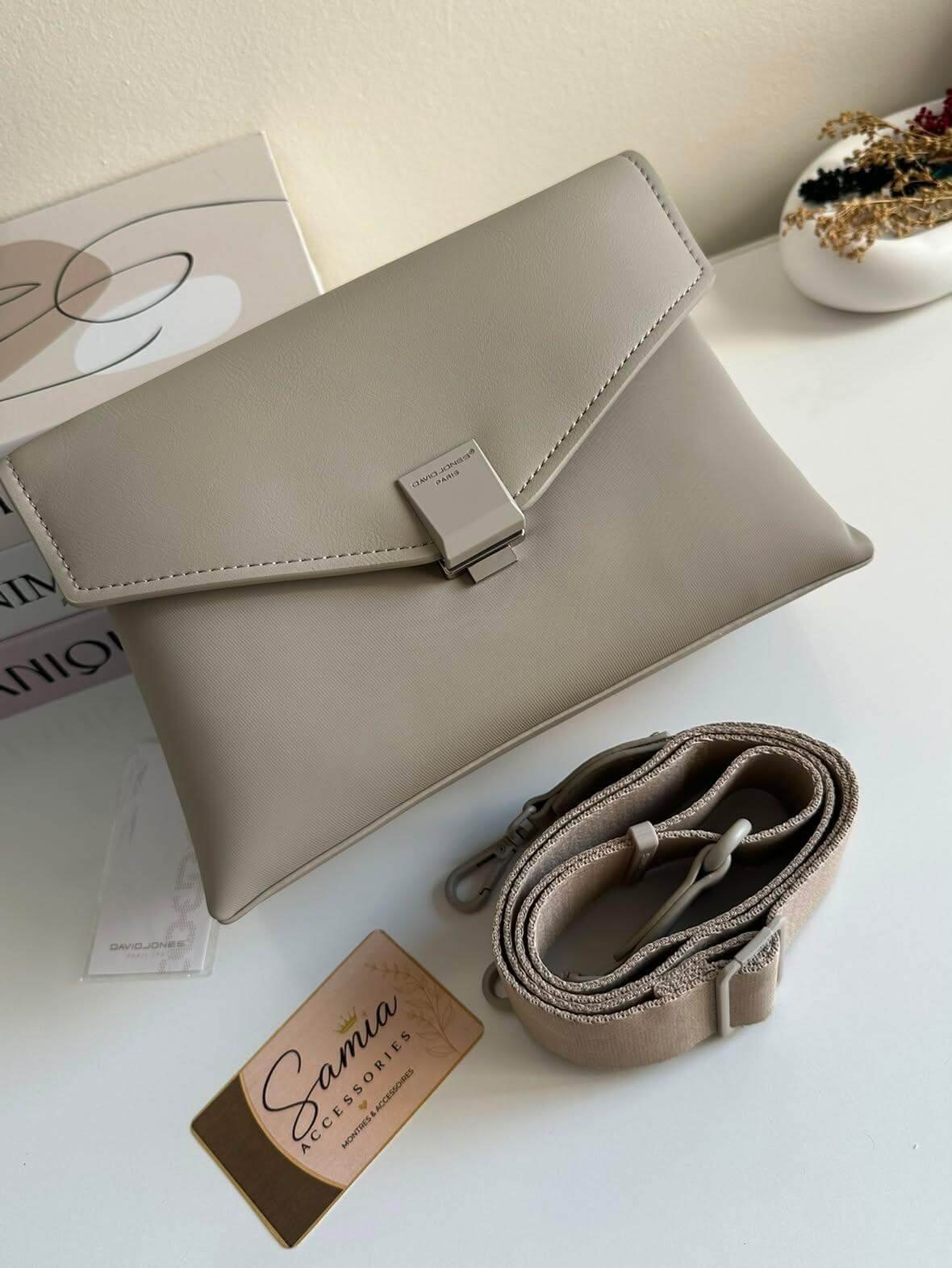 Sac à main gris élégant avec bandoulière