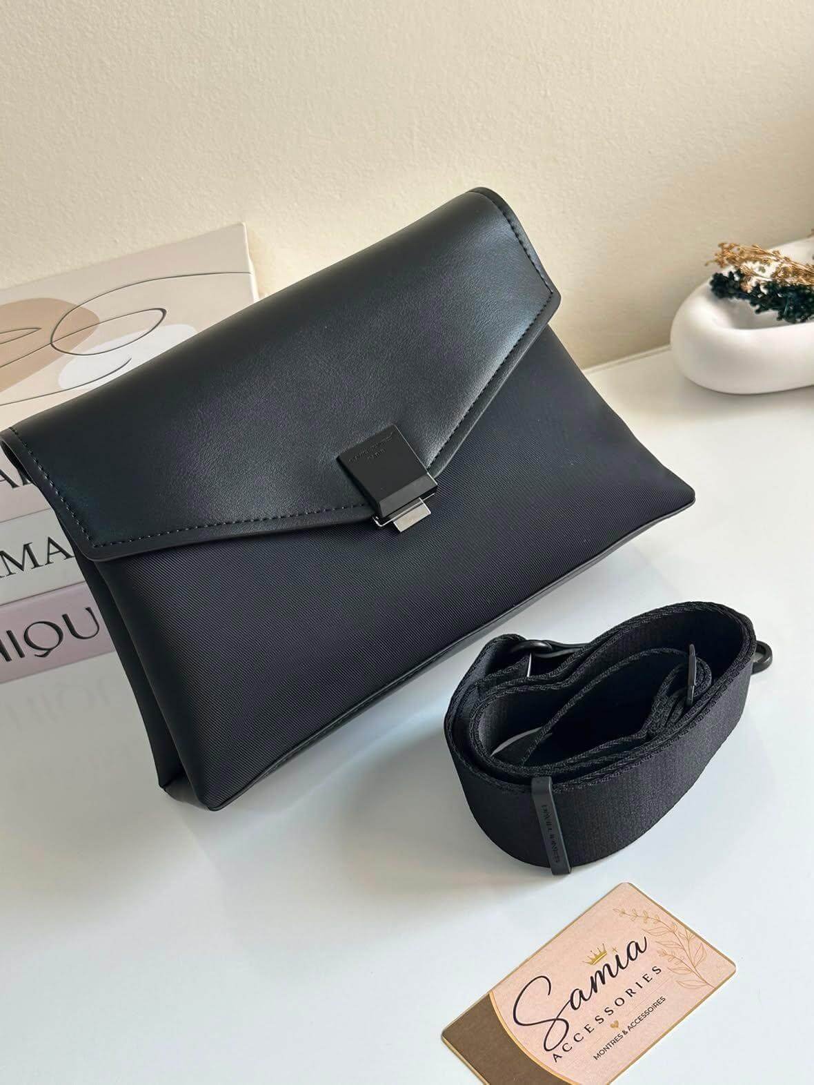 Sac à main élégant avec bandoulière