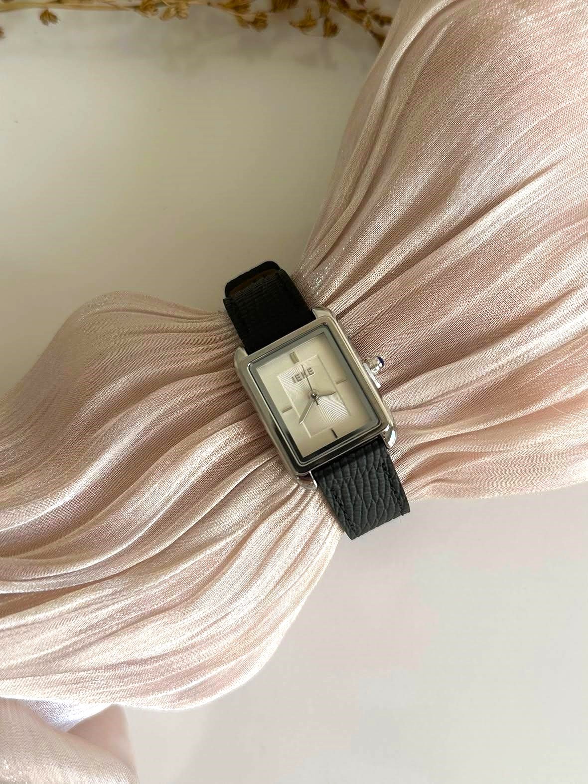 Montre Femme IEKE – Originale avec emballage complet